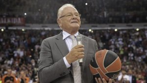 Anadolu Efes'in eski başantrenörü Dusan Ivkovic 77 yaşında öldü