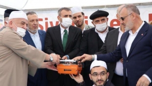 Arifan Külliyesi İcazet Takdimi ve Siyer-i Nebi Külliyesi 1. Etap Temel Atma Töreni