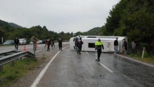 Bartın'da maden işçilerinin minibüsü devrildi: 11 yaralı
