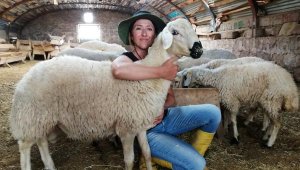 Besicilik yapan Arzu: Çoban bulmakta zorlanıyoruz