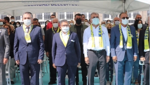 Büyükkılıç STK temsilcileri ile bir araya geldi, Taş Mektep buluşmasına katıldı