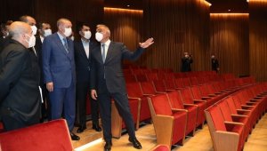 Cumhurbaşkanı Erdoğan, AKM'de incelemelerde bulundu