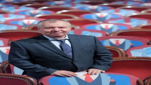 Devlet Tiyatroları sanat sezonunu "güler yüzlü repertuvarla" karşılıyor