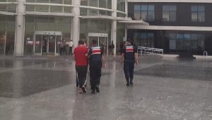 Evlerden hırsızlık yapan 5 kişi yakalandı