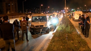 Hasarlı kaza sonrası trafiği yavaşlatırken, 2 otomobilin çarpması sonucu öldü