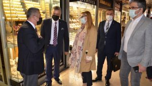 'Herkes tam doz aşılanarak bu mücadelede yerini almalıdır'