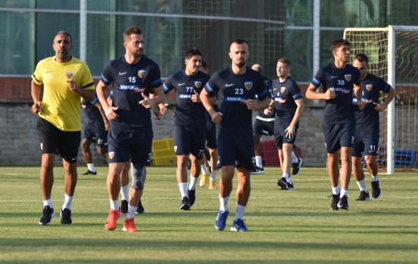 Hikmet Karaman: Herkesin takdirle karşıladığı Kayserispor ortaya çıkacak