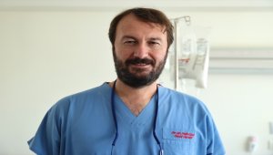 Karaciğeri yaklaşık 6 kat büyüyen hastaya "hayat kurtaran" operasyon