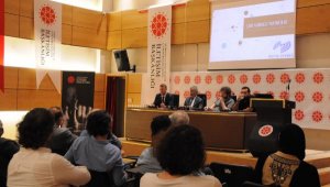 Kayseri'de 'Çoklu medya yönetimi' paneli