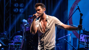 Konserler arası reklam filmi çekecek...