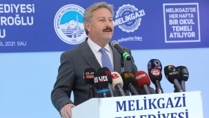Melikgazi her hafta bir okul temeli atıyor