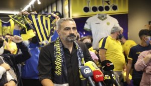MKE Ankaragücü'nün başkentte AVM'lerdeki ilk lisanslı ürün mağazası açıldı