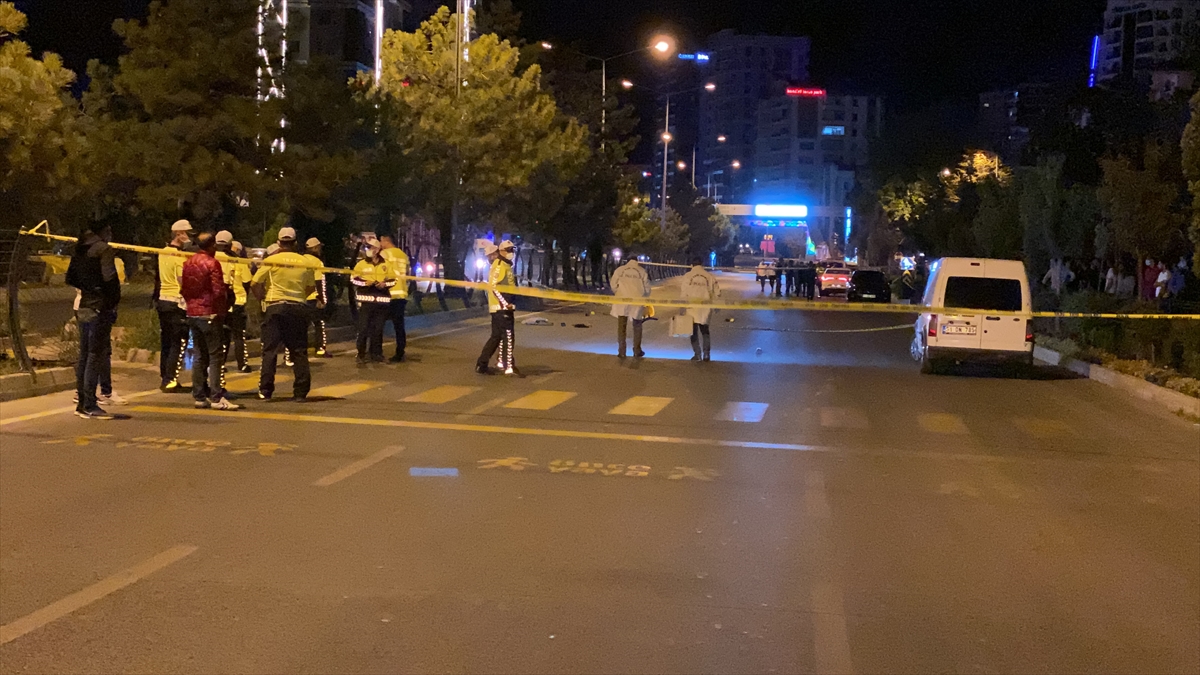 Niğde'de otomobilin çarptığı 2 kadın öldü