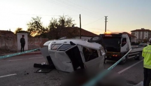 Otomobil, hafif ticari araca çarptı: 1 ölü, 1 yaralı