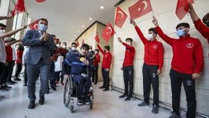 Para milli sporcular Tokyo 2020'yi rekor sayıda madalyayla tamamladı