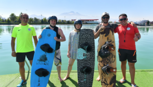 Rus turistler, Büyükşehir SUKAYPARK'I tercih etti