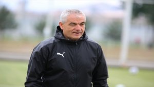 Sivasspor Teknik Direktörü Çalımbay'dan Gaziantep maçı öncesi taraftara çağrı: