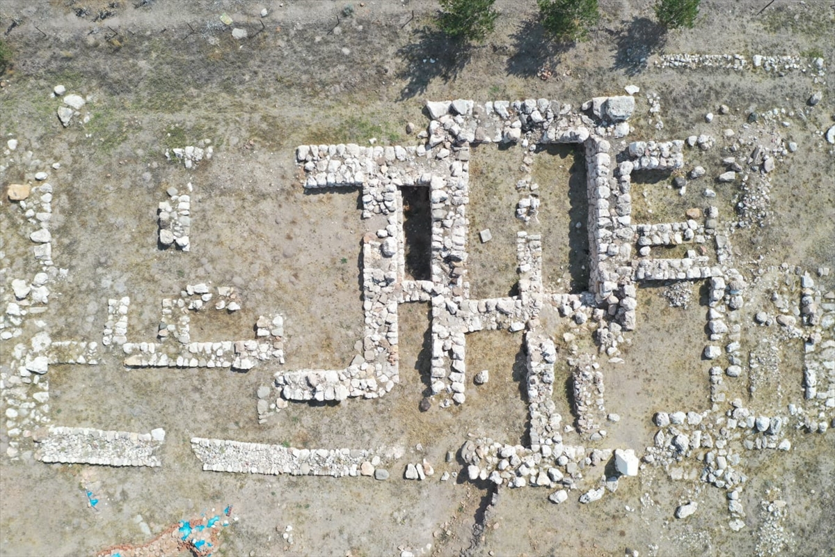 Sivas'ta 3 bin 800 yıllık Hitit şehri Kayalıpınar'da kazı çalışmaları yeniden başladı