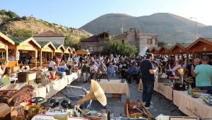 Talas'ta Antika Pazarı'na yoğun ilgi