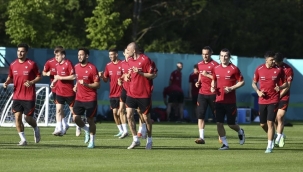 Türkiye maçı hangi kanalda? Hollanda-Türkiye maçı ne zaman, saat kaçta, hangi kanalda? (CANLI İZLE)