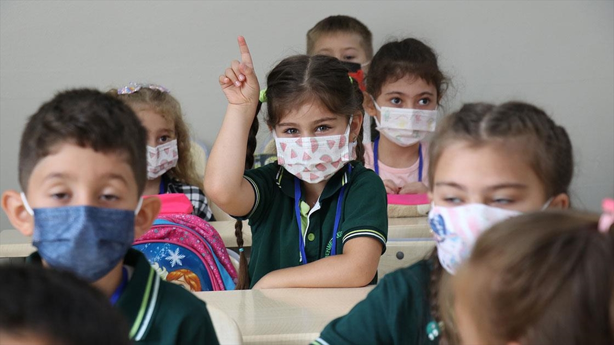 Uzmanlardan Kovid-19 önlemleriyle başlayacak yüz yüze eğitim öncesi ebeveynlere öneriler