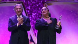 4. Türk Sinemasını Geçmişten Geleceğe Taşıyanlar Ödülleri verildi