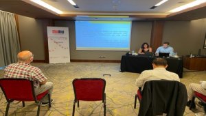 AB fonlarıyla Türk ve Suriyeli girişimcilere verilecek destekler Adana'da tanıtıldı