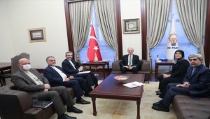 AK Parti Genel Başkanvekili Kurtulmuş, İran heyetiyle görüştü