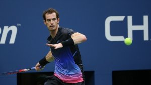 Büyük Britanyalı tenisçi Andy Murray, çaldırdığı alyansını arıyor