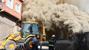 Dumanlar etrafı kapladı! Bölge trafiğe kapatıldı