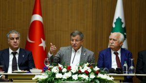 Gelecek Partisi Genel Başkanı Ahmet Davutoğlu, Kayseri'de basın mensuplarıyla buluştu