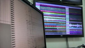 İran'da 5,7 büyüklüğünde deprem