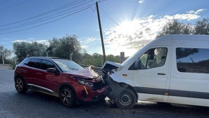 Kafa kafaya facia: 22 kişi yaralandı