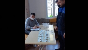 Kayseri büyükşehir zabıtasından cami önünde dilenci operasyonu