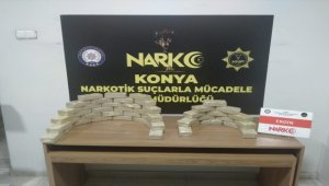 Konya'da polisten kaçan araçta 24 kilo 600 gram kilogram eroin bulundu