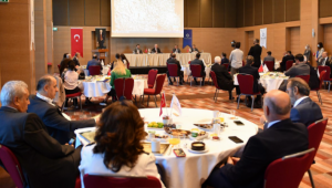 Mansur Yavaş, Ankara Turistik Otelciler Derneği üyeleriyle bir araya geldi