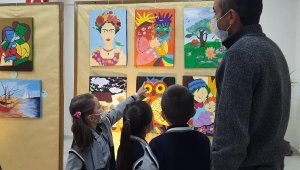Öğrencilerin hazırladığı resim sergisi törenle açıldı