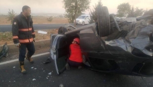 Şanlıurfa'da çarpışan iki otomobildeki 4 kişi yaralandı