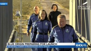 'Star Trek' dizisinin Kaptan Kirk'ü uzaya çıkan en yaşlı insan oldu