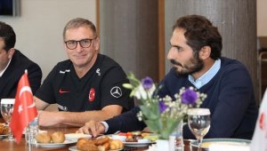 Stefan Kuntz ve Hamit Altıntop'un ilk hedefi Dünya Kupası yolundaki 4 maç