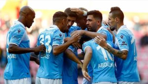 Trabzonspor maç fazlasıyla liderlik koltuğuna oturdu