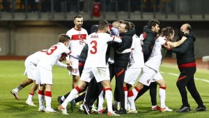 Türkiye 3 puana 90+9'da uzandı