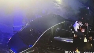 Yaralı genci hastaneye bırakıp, kaçtılar  