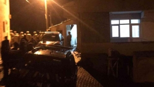 18 yaşındaki genç annesine mesaj atan adamı öldürdü