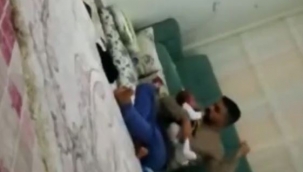 Ağlayan 3 aylık bebeğini döven baba tutuklandı
