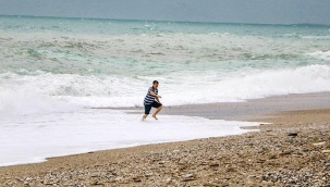 Antalya'yı sel vurdu