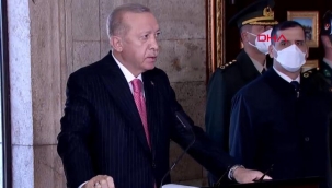 Atatürk'ü saygı ve minnetle anıyoruz... Cumhurbaşkanı Erdoğan ve devlet erkanı Anıtkabir'de
