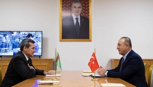 Bakan Çavuşoğlu, Türkmenistanlı mevkidaşı Meredov ile görüştü