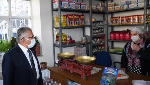 Başkan Büyükkılıç, vatandaşın taleplerini dinledi