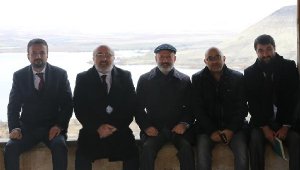 Başkan Çolakbayrakdar ve beraberindeki heyetten Bayramhacı Mahallesinde inceleme